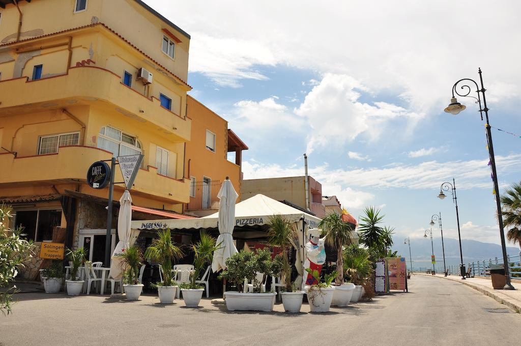 Le Bistro Trappeto Trappeto (Sicily) Ngoại thất bức ảnh